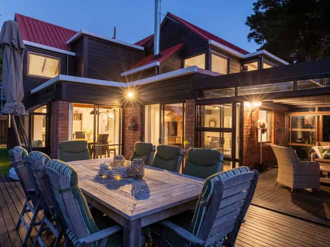 11 Johnswood Grove, Clouston Park