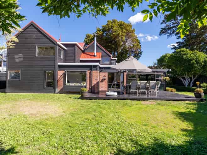 11 Johnswood Grove, Clouston Park