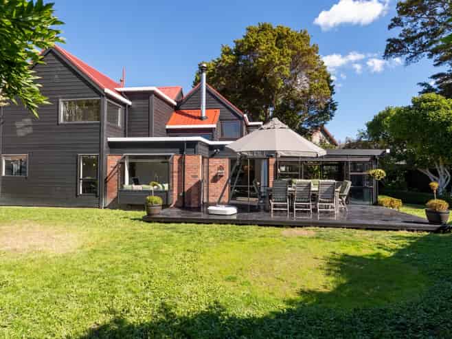 11 Johnswood Grove, Clouston Park