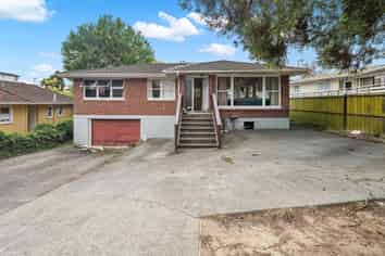 31 Kingdale Road, Henderson