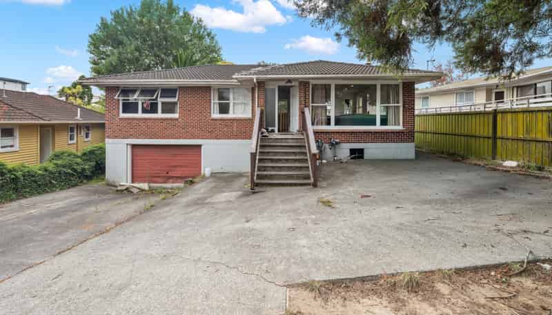 31 Kingdale Road, Henderson