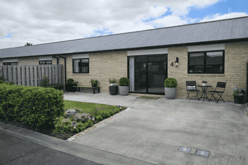 8/82 Colombo Road, Masterton