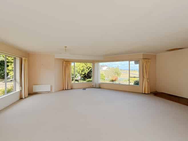 24 Taharepa Road, Hilltop