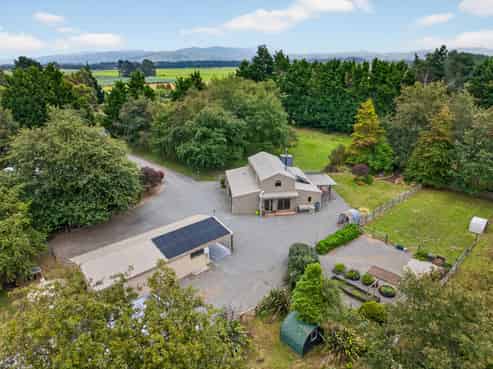 142 Norfolk Road, Carterton