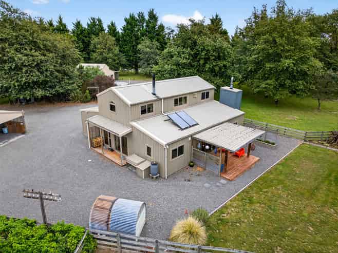 142 Norfolk Road, Carterton