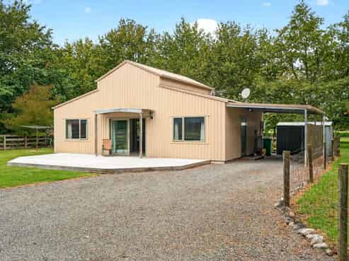 142 Norfolk Road, Carterton