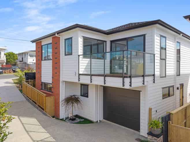 99 Sylvan Avenue, Northcote