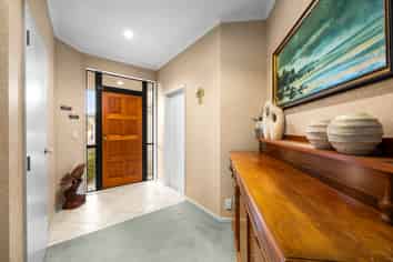 13 Canterbury Park Lane, Ellerslie