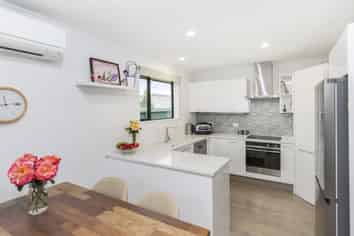 2/17 Cunningham Place, Halswell