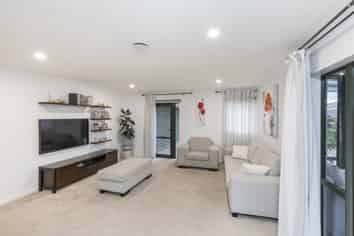 2/17 Cunningham Place, Halswell