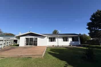 1 Strathmore Avenue , Levin