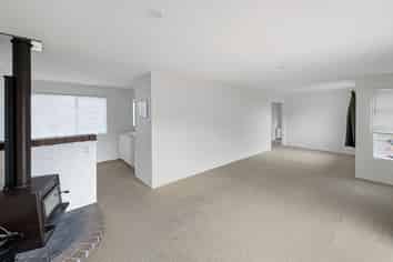 1 Strathmore Avenue , Levin