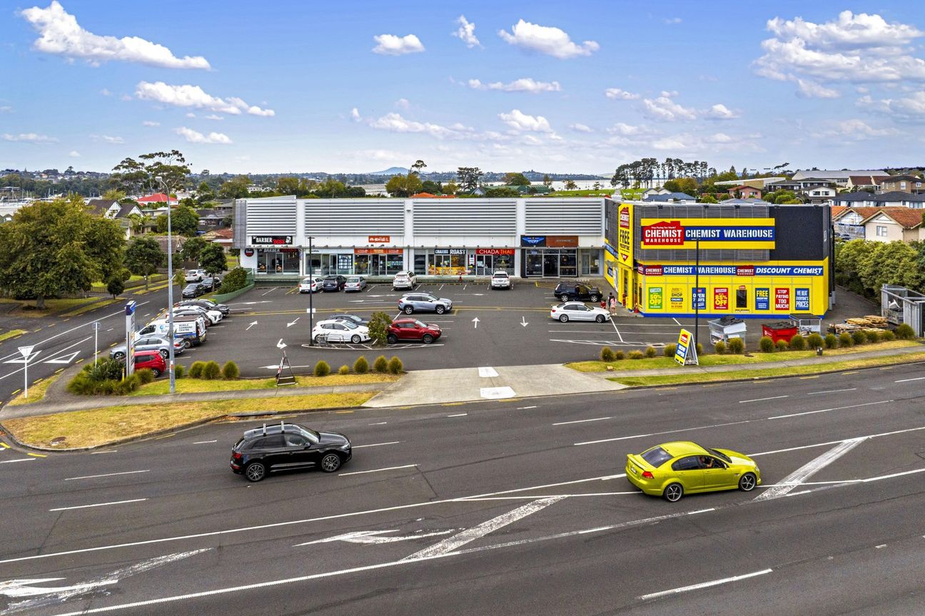 Trophy Retail Investment with international tenant - View 3