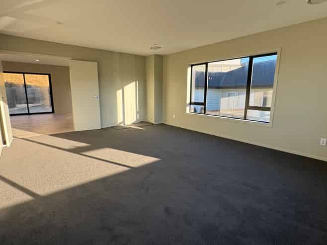 5 Swinton Place, Churton Park