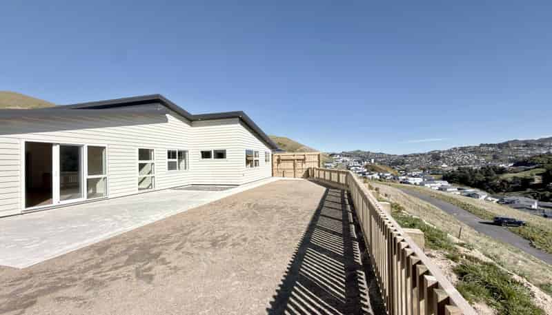 41 Crompton Avenue, Churton Park