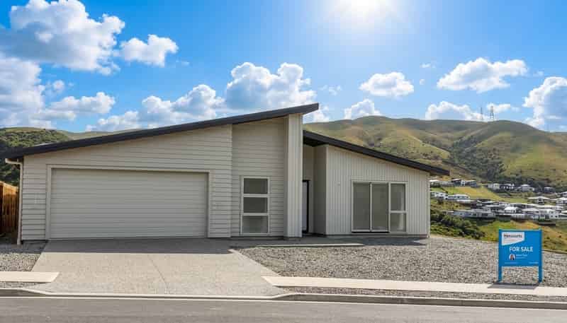 41 Crompton Avenue, Churton Park