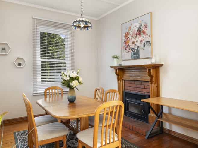 1 Second Street, Lansdowne