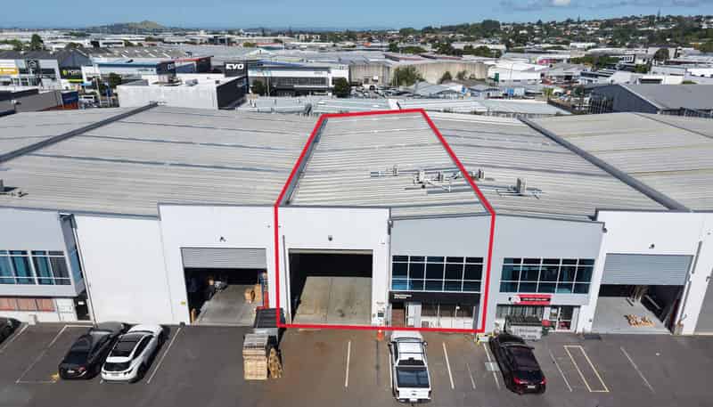 2/27 Cain Road, Penrose