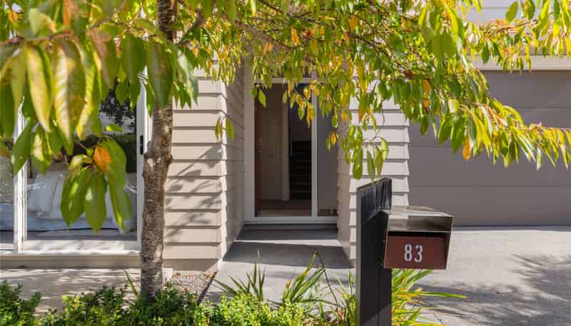 83 Barbarich Drive, Stonefields