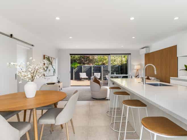 83 Barbarich Drive, Stonefields