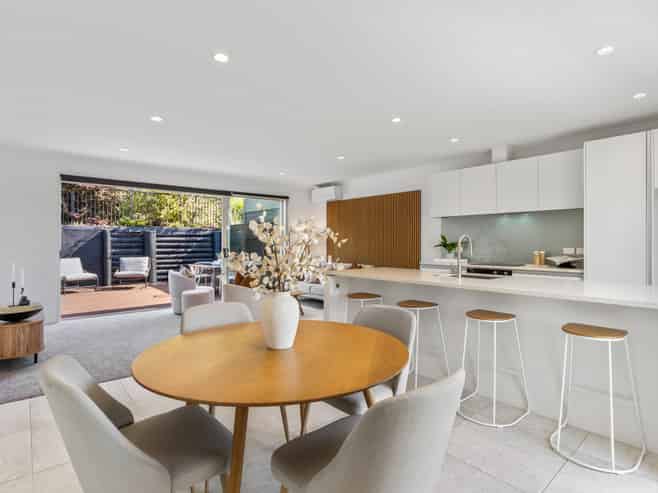 83 Barbarich Drive, Stonefields