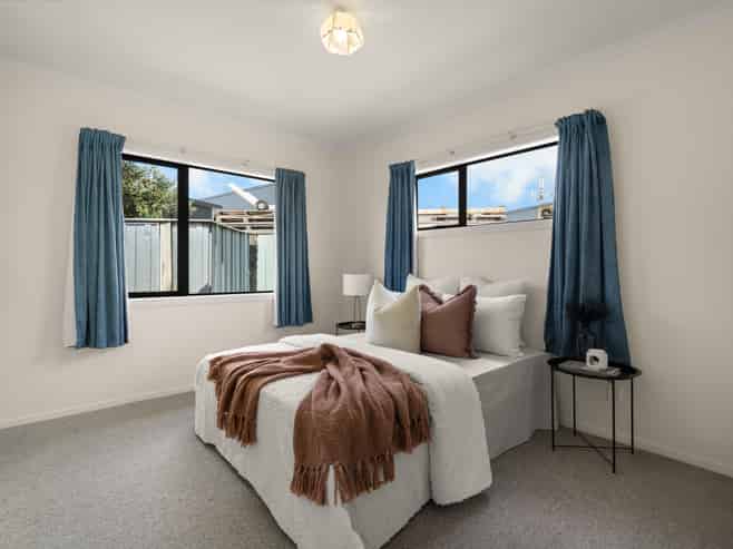 9 Harvard Court, Melville