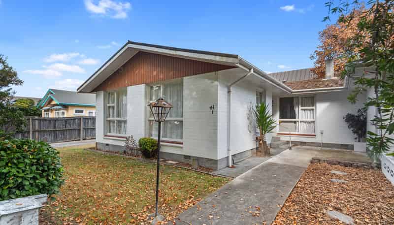 1/41 Darvel Street, Riccarton