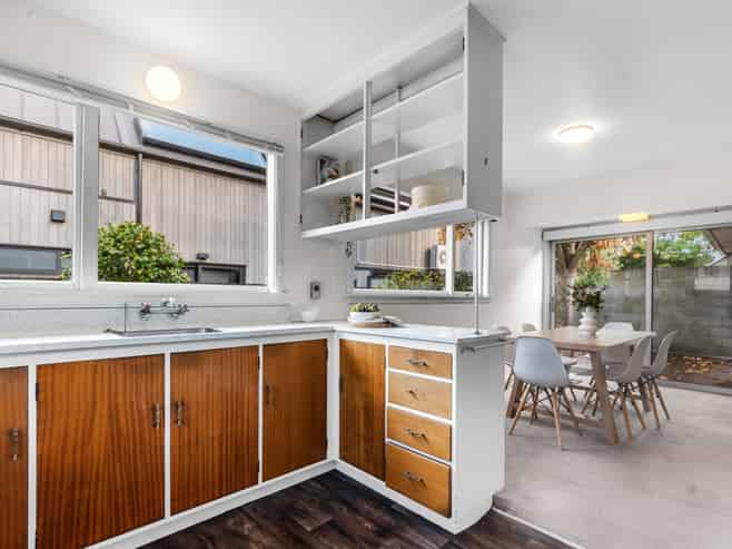 1/41 Darvel Street, Riccarton