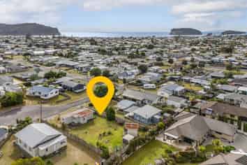 126 Hampton Road, Whangamata