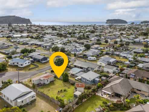 126 Hampton Road, Whangamata