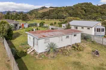 126 Hampton Road, Whangamata
