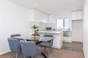 23/8 Dock Street, Auckland Central