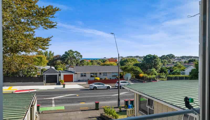 2/341 Devon Street West, New Plymouth