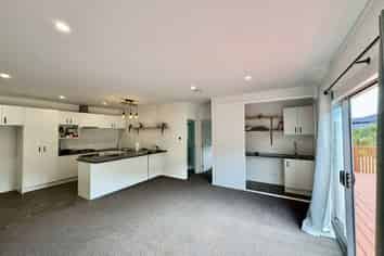 6 Whenu Way, Bell Block