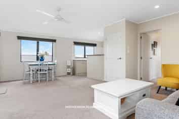 76B Woodglen Road, Glen Eden