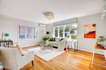 1/9 Corrella Road, Belmont