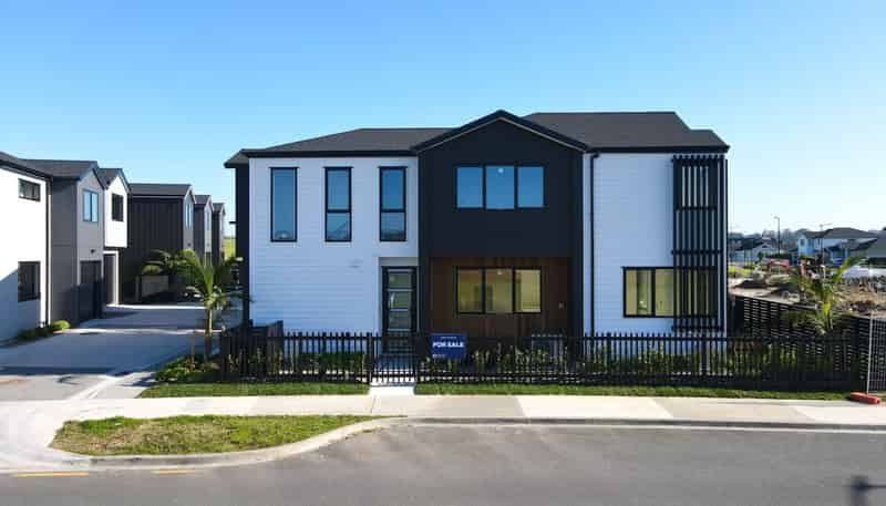 1/73 Te Taruna Drive, Milldale