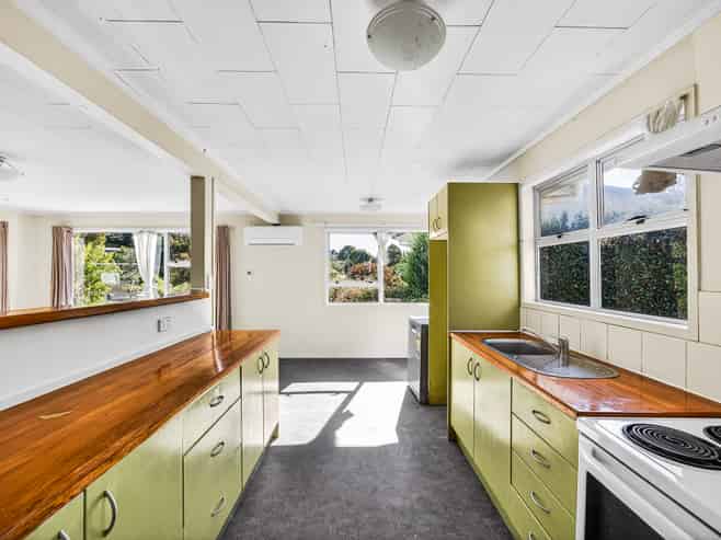 10 William Hadlow Place, Hatfields Beach