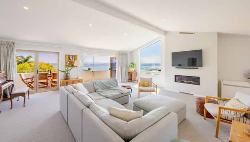 17 Roslyn Road, Bluff Hill