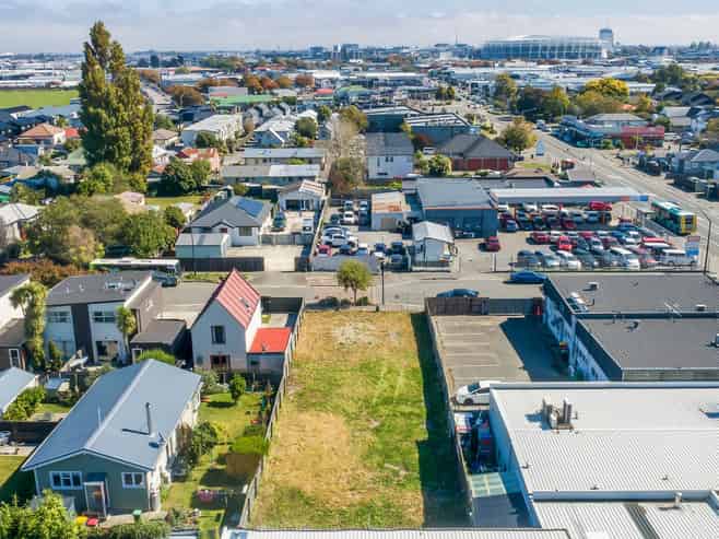 102 Grafton Street, Waltham