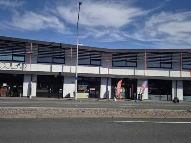 Bite size, prime retail – Hornby