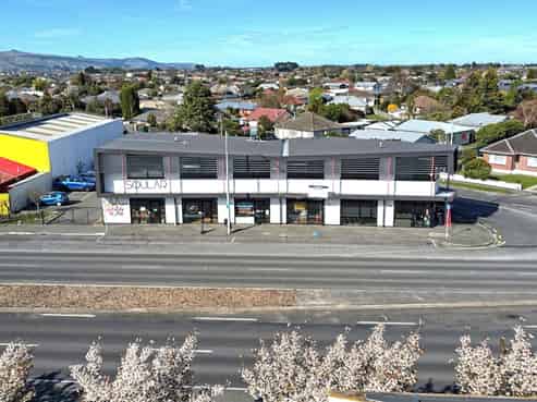 Bite size, prime retail – Hornby