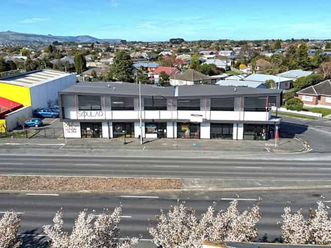 Bite size, prime retail – Hornby