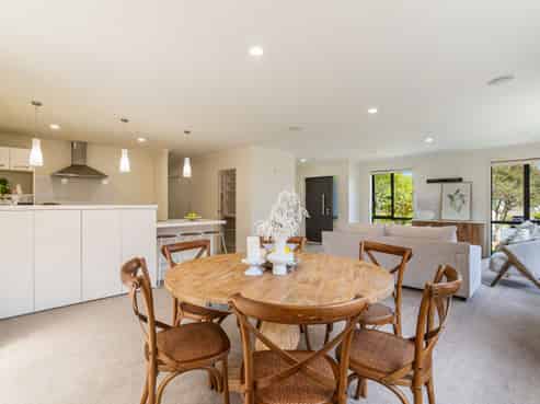 8 Cannon Street, Red Beach