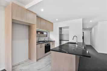 34 Derbridge Street, Woodend