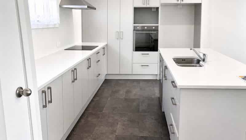 202/200 Pilkington Road, Point England