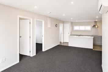 202/200 Pilkington Road, Point England