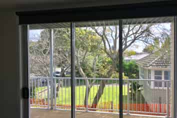 202/200 Pilkington Road, Point England