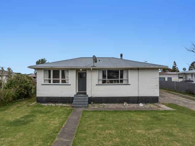 15 Buchanan Street, Opotiki