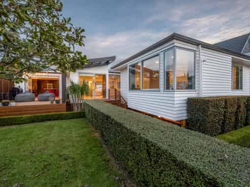 9 Shelly Beach Parade, Cockle Bay